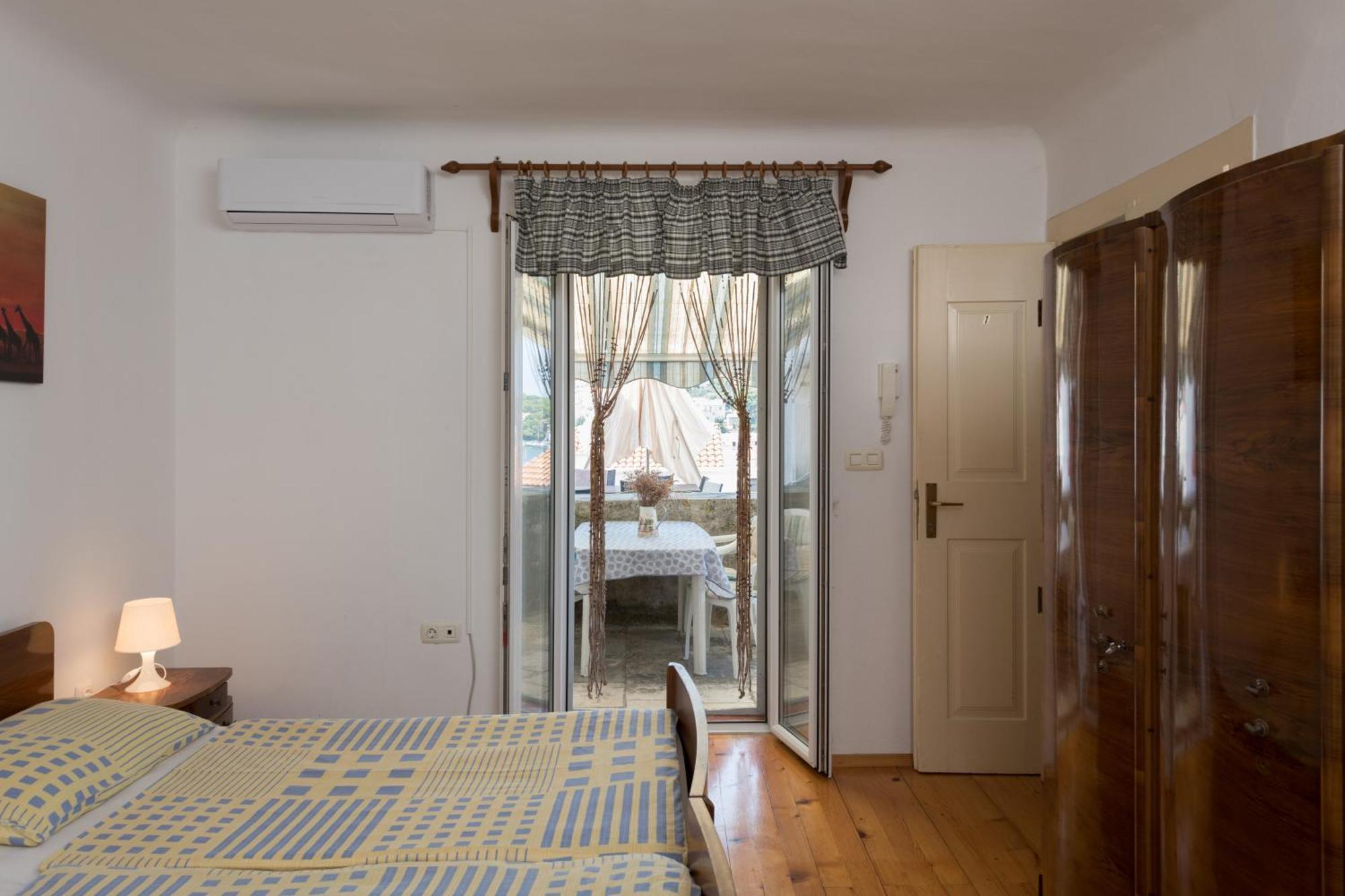 Apartments Mirakul มาลีโลชินจ์ ห้อง รูปภาพ